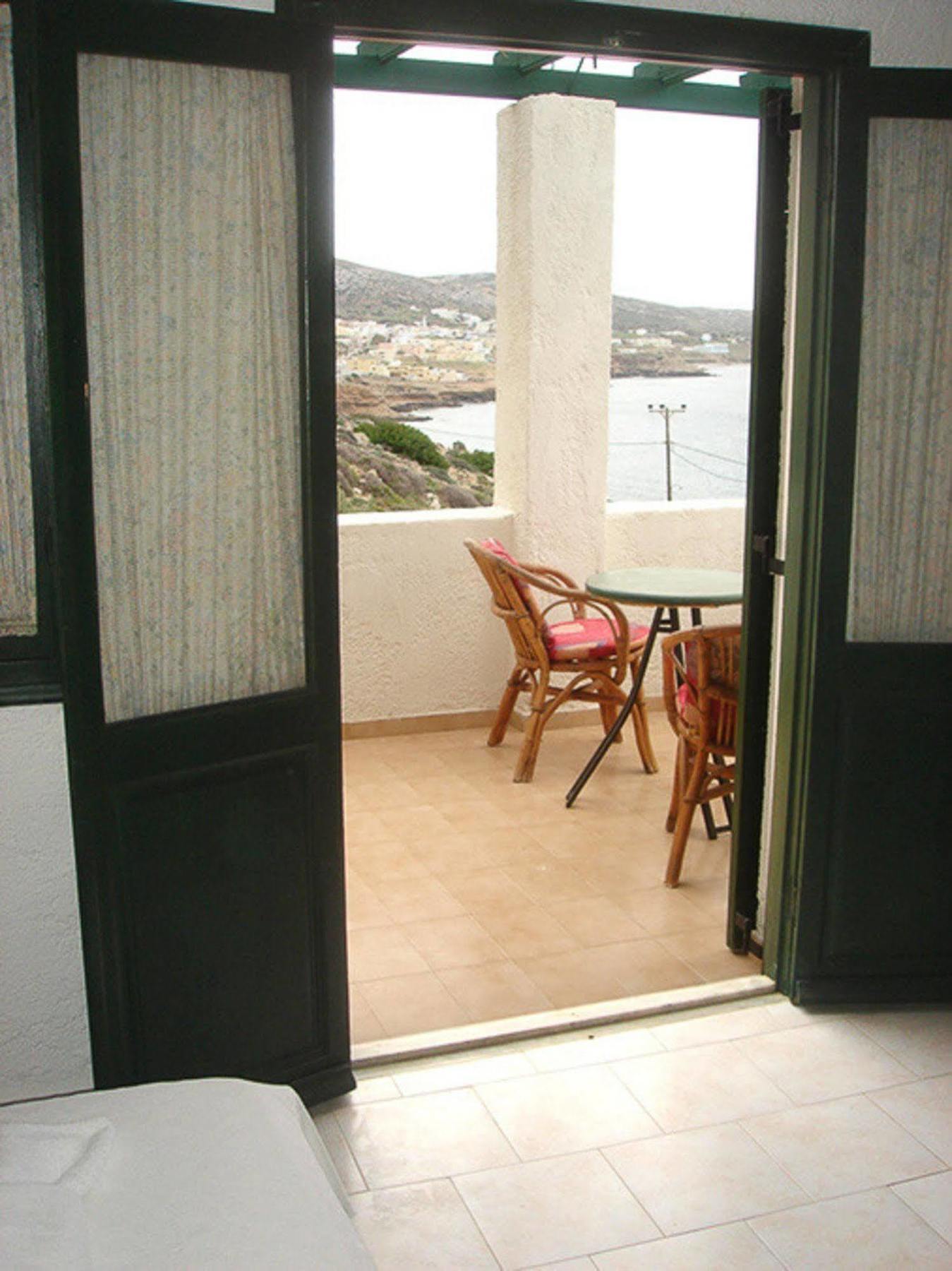 Finiki View Hotel Apartments ภายนอก รูปภาพ