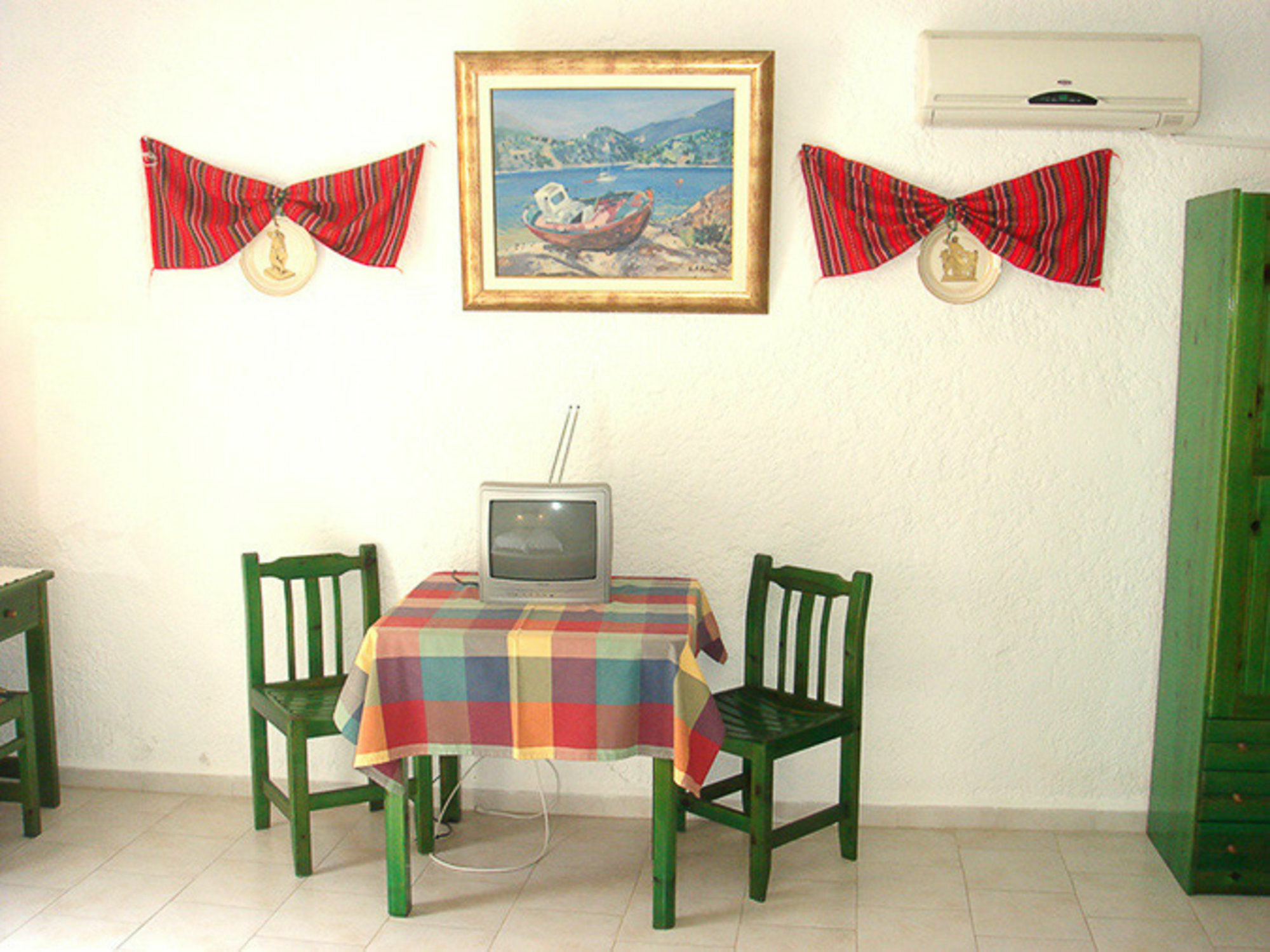 Finiki View Hotel Apartments ภายนอก รูปภาพ